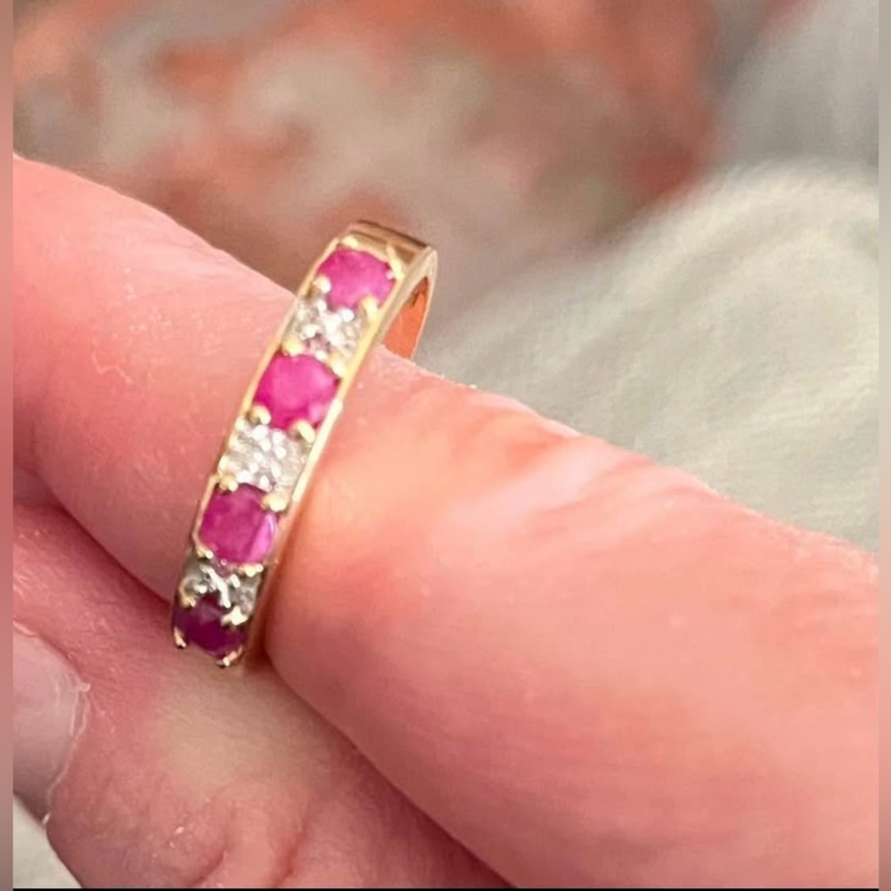 VINTAGE RUBY & DIAMOND RING -Size 7 - Picture 3 of 3